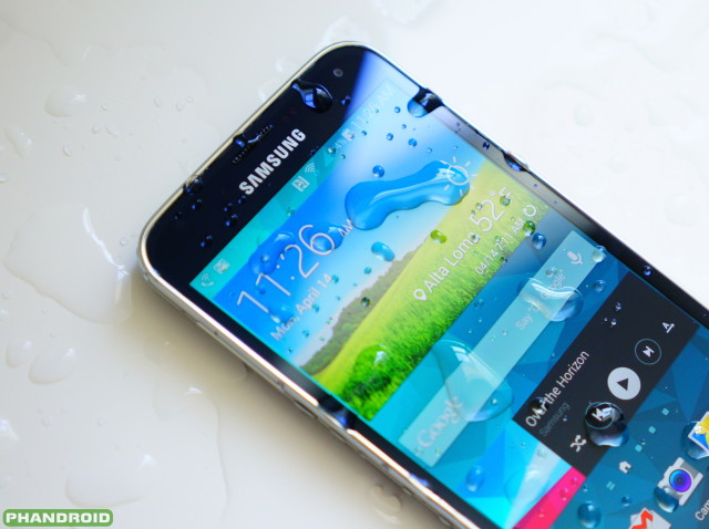 Samsung-Galaxy-S5-water-logo-wm-DSC05776-640x478.jpg